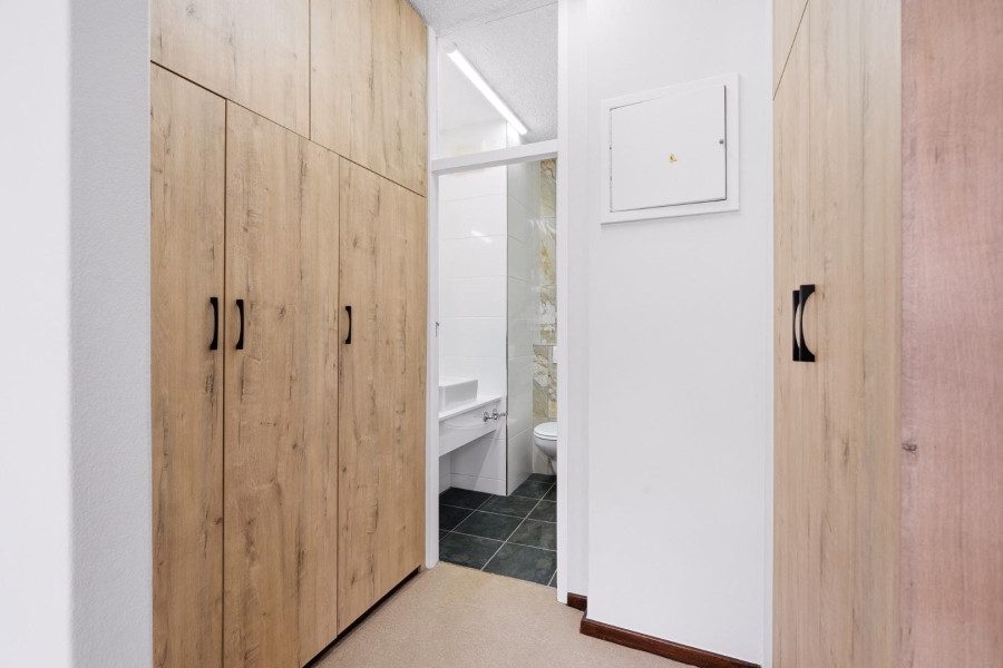 To Let 0 Bedroom Property for Rent in Oranjezicht Western Cape